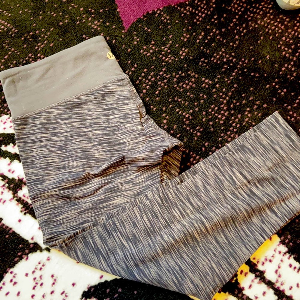 Lululemon wee stripe crops